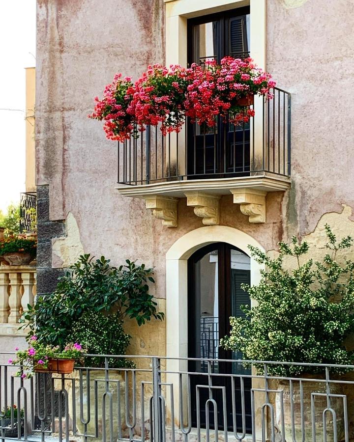 B&B Santapau Charme Living Licodia Eubea Εξωτερικό φωτογραφία